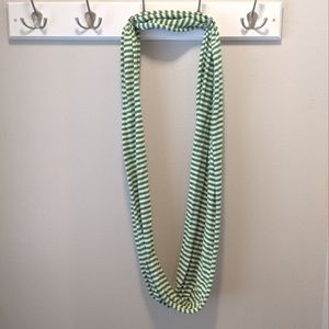 Lightweight infinity scarf